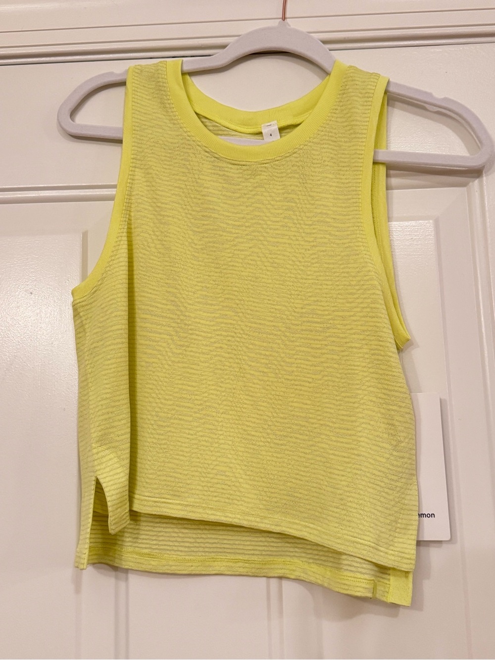 lululemon Women’s Sleeveless Cropped Tank Top - Neon Yellow